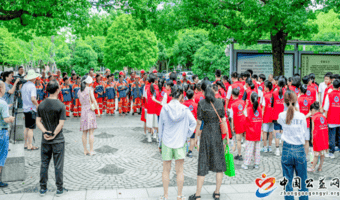 汗水“洒靓”余姚城  致敬关爱环卫人